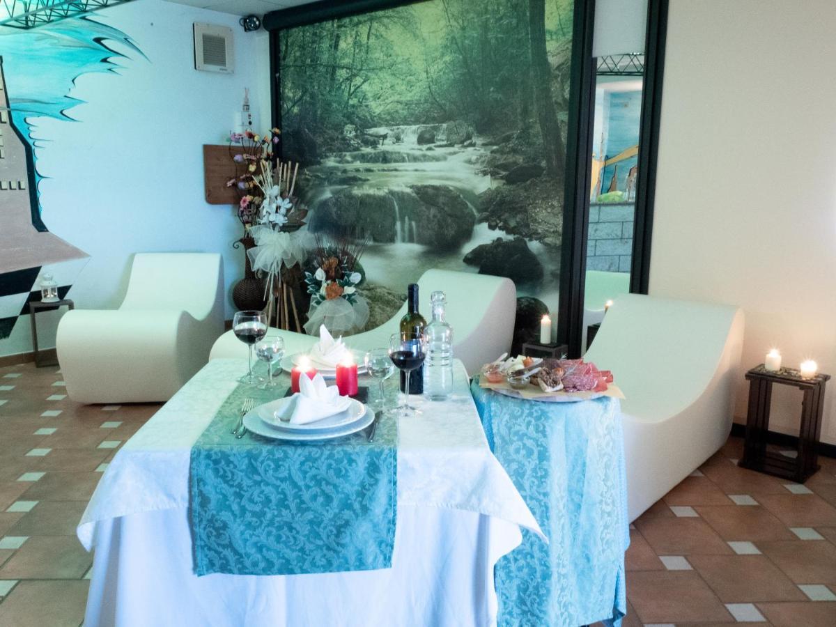 Albergo Ristorante Il Fungo Santa Fiora Exterior foto